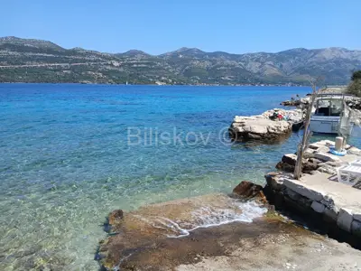 Grundstück 670 m², Kneža auf Korčula, 1. Reihe am Meer - 2