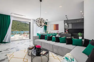 Villa in Rogoznica, first row to the sea and pool - 7