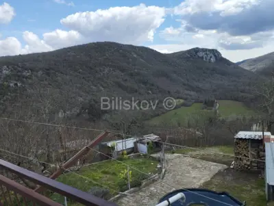 Buzet, prodaja, kuća na brežuljku, parcela 2400 m² - 18