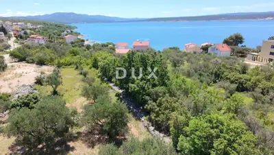 Baugrundstück, Maslenica - 60 m vom Meer, zwei Zufahrtswege - 2
