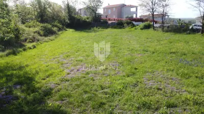 Building plot 911 m², Poreč surroundings, sea view