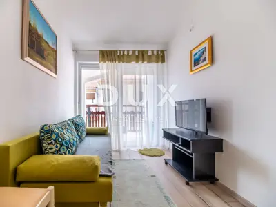 Kuća 650 m², Peroj - bazen i pogled na more - 22