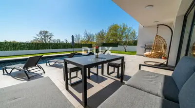 Villa 204 m², Poreč - Pool und Jacuzzi - 5