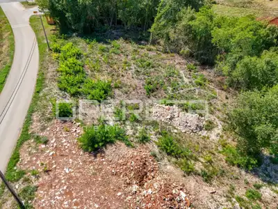 Building plot 1,225 m², Kringa - peaceful Istrian surroundings