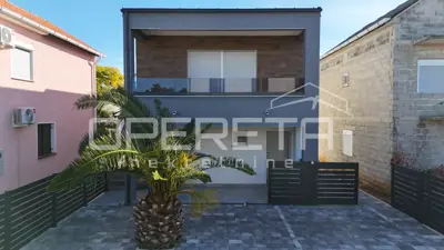 House 170 m², Vir - quiet location next to the green belt - 1