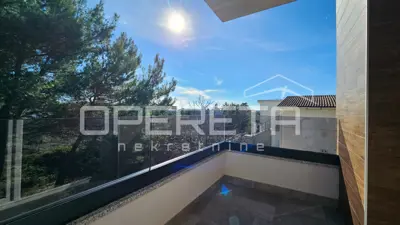 House 170 m², Vir - quiet location next to the green belt - 17