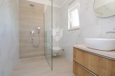 Villa 177 m², Svetvinčenat - bazen i okućnica - 22
