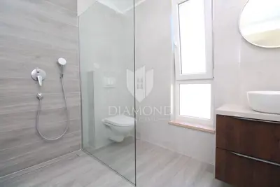 Villa 177 m², Svetvinčenat - bazen i okućnica - 19