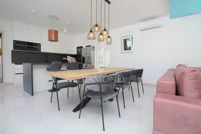 Villa 177 m², Svetvinčenat - bazen i okućnica - 13