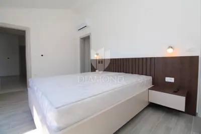 Villa 177 m², Svetvinčenat - bazen i okućnica - 15
