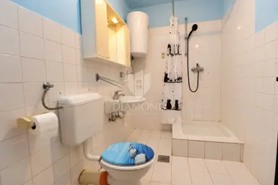 Stan 74 m², Pula Centar - dvije spavaće sobe i terasa - 9
