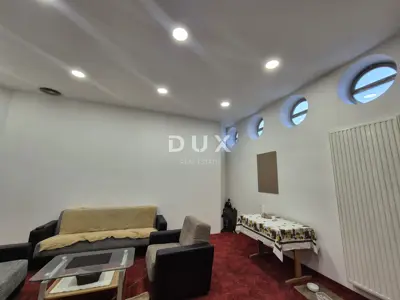 ZAGREB, TRNJE - 5 rooms with two separate entrances in a prime location - 10