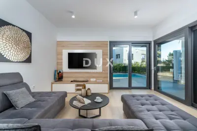 House for sale in Poreč, 207 m² - 2