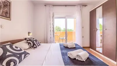 Haus 330 m², Medulin - 500 m vom Meer - 15