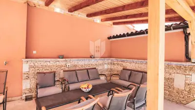 Haus 330 m², Medulin - 500 m vom Meer - 20