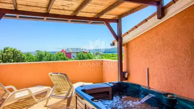 Haus 330 m², Medulin - 500 m vom Meer - 2