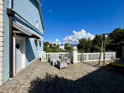 Haus 392 m², Bregi - Meerblick und 6 Wohnungen - 3
