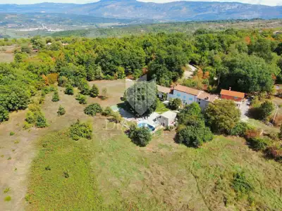 Kuća 152 m², Labin - bazen i okućnica 22.000 m² - 4