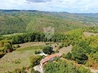 Kuća 152 m², Labin - bazen i okućnica 22.000 m² - 11