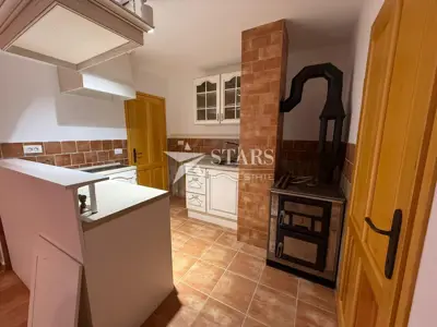 Kuća 300 m², Mrkopalj - novogradnja s 4 apartmana - 9