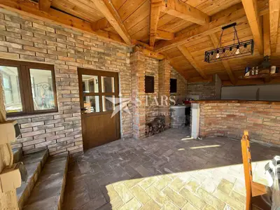 Kuća 300 m², Mrkopalj - novogradnja s 4 apartmana - 2