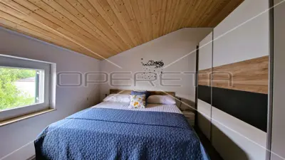 Kuća 233 m², Kruševo - 2 stana i pogled na more - 16