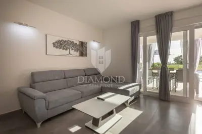 Haus zum Kauf in Umag, 210 m² - 10