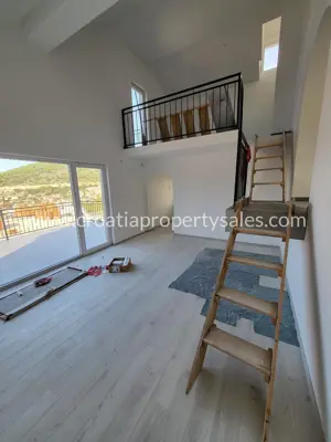 Kuća 130 m², Vis - pogled na more i luku - 11
