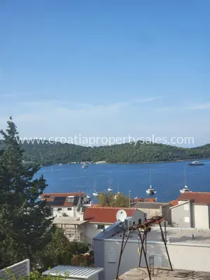 Kuća 130 m², Vis - pogled na more i luku - 12