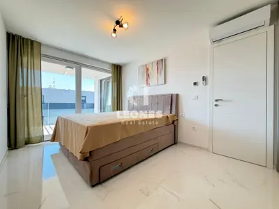 Apartment 72 m², Novigrad - panoramic sea view - 10