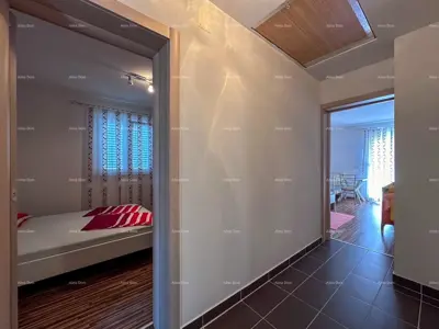 Haus mit zwei Wohnungen, Valbandon, Garage und Parkplatz auf dem Grundstück - 9