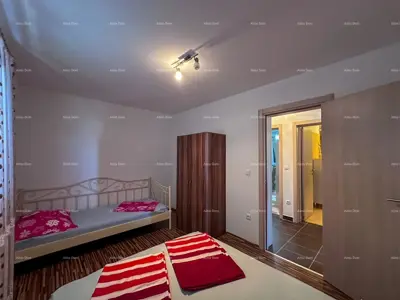 Haus mit zwei Wohnungen, Valbandon, Garage und Parkplatz auf dem Grundstück - 11