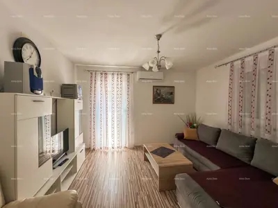 Haus mit zwei Wohnungen, Valbandon, Garage und Parkplatz auf dem Grundstück - 17
