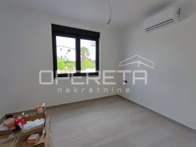 Zweizimmerwohnung mit Garten und 3 Parkplätzen, 200 m vom Meer, Petrčane, Zadar - 4