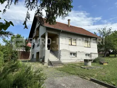 Land Zagreb - Bizek - 2,289 m² with a house for demolition - no commission! - 4