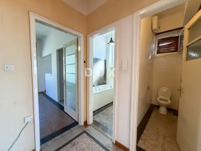 MATULJI, CENTAR - Gelegenheit - Etage zur Anpassung mit hohen Decken, - 14