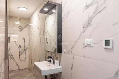 Apartman 100 m², Njivice, vlastiti bazen i uređena okućnica - 15