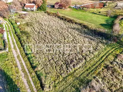 Građevinsko zemljište 704 m², Rakotule - pogled na Motovun - 4