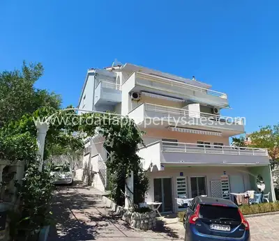 Apartman 96 m², Trogir - pogled na more i balkon 40 m² - 2