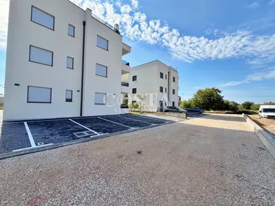 Wohnung 61,67 m², Sukošan - 2 Zimmer, Dachterrasse - 3