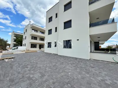Wohnung 61,67 m², Sukošan - 2 Zimmer, Dachterrasse - 9