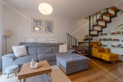 House 332 m², Nova Veruda, quiet dead-end street and three apartments