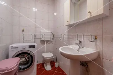 House 332 m², Nova Veruda, quiet dead-end street and three apartments - 21