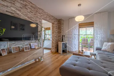 House 332 m², Nova Veruda, quiet dead-end street and three apartments - 3