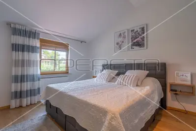 House 332 m², Nova Veruda, quiet dead-end street and three apartments - 9