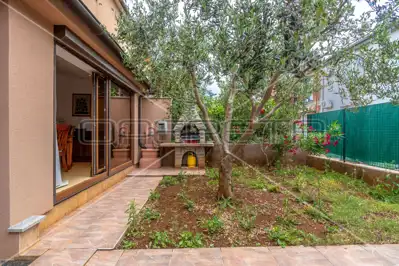 House 332 m², Nova Veruda, quiet dead-end street and three apartments - 17