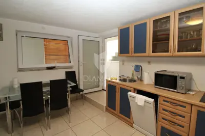 Haus zum Kauf in Crikvenica, 54 m² - 10