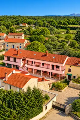 Haus 260 m², Svetvinčenat - zwei verbundene Häuser und Konoba - 15
