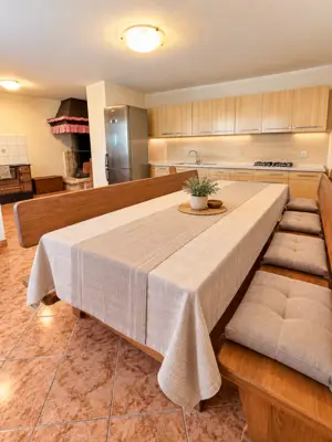 Haus 260 m², Svetvinčenat - zwei verbundene Häuser und Konoba - 20