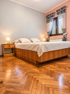 Haus 260 m², Svetvinčenat - zwei verbundene Häuser und Konoba - 13